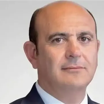 بعد شهر ونصف من تولي منصبه.. وفاة عمرو النقلي نائب رئيس بنك مصر في حادث